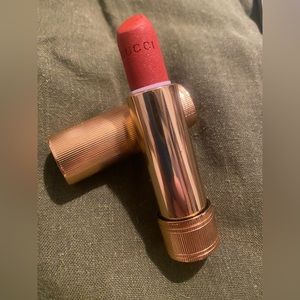 Gucci Lipstick in Janet Rust
